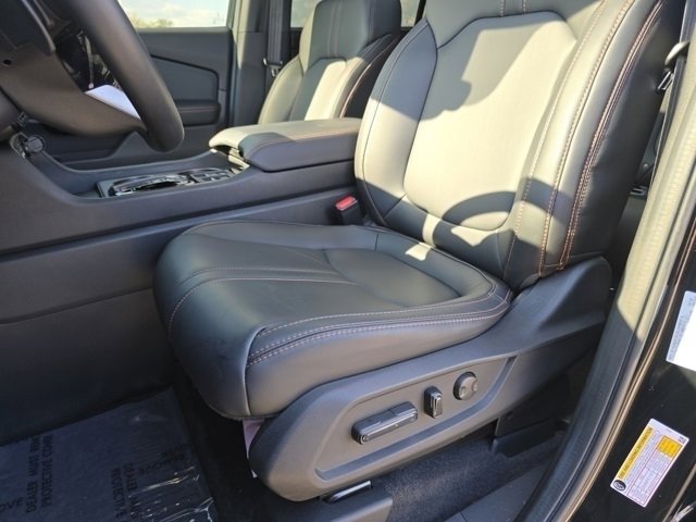 2025 Honda Pilot TrailSport photo 4