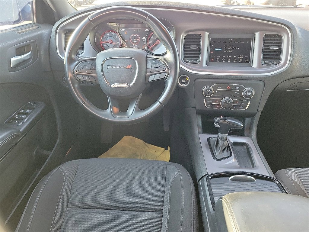 2019 Dodge Charger SXT photo 17