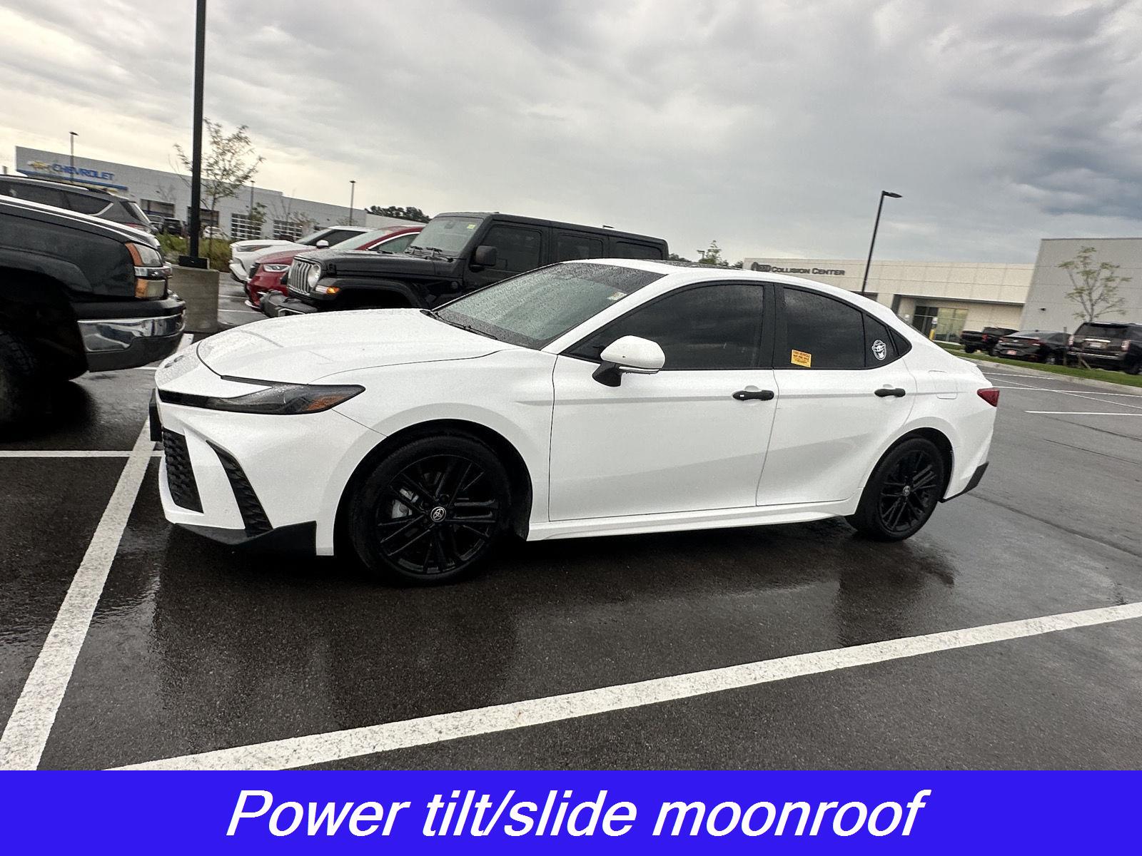 Used 2025 Toyota Camry SE with VIN 4T1DBADKXSU505385 for sale in Kansas City