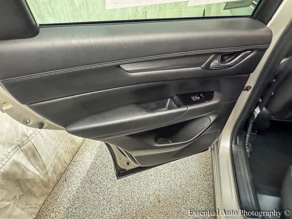 2024 MAZDA CX-5 - Image 21