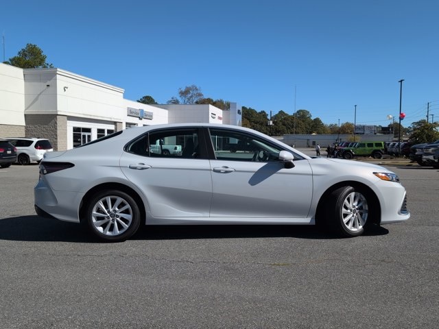 2024 Toyota Camry LE photo 2