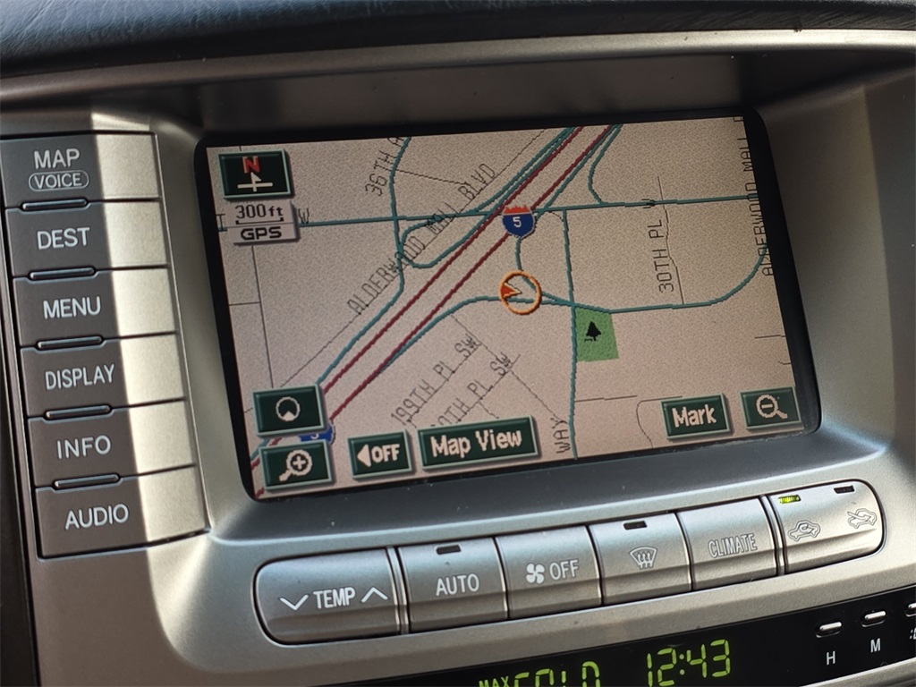 2006 Toyota Land Cruiser Base photo 19