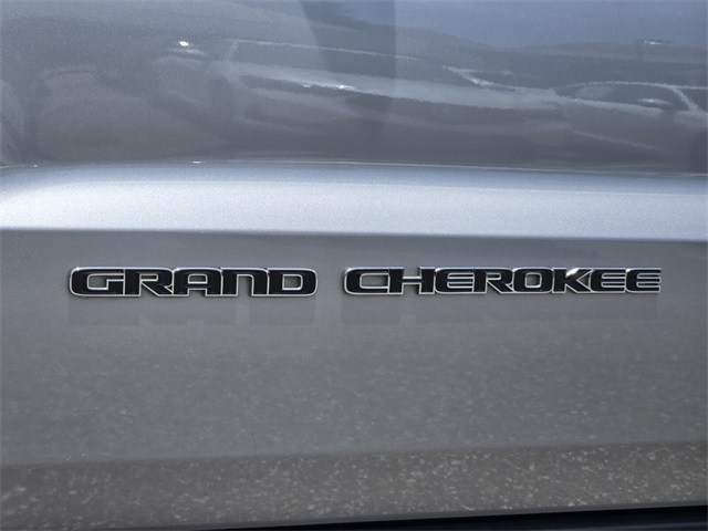 2019 Jeep Grand Cherokee Limited photo 4