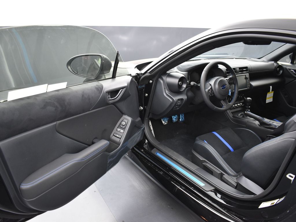 2025 Subaru BRZ tS photo 6