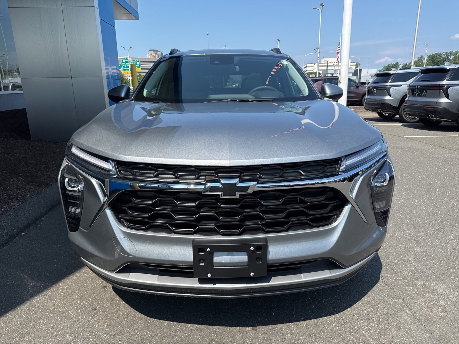 2026 Chevrolet Trax LT photo 2