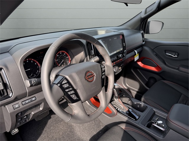 2025 Nissan Frontier PRO-4X photo 27