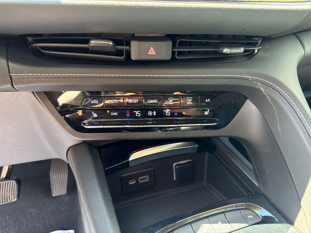 2021 Buick Envision Preferred photo 30