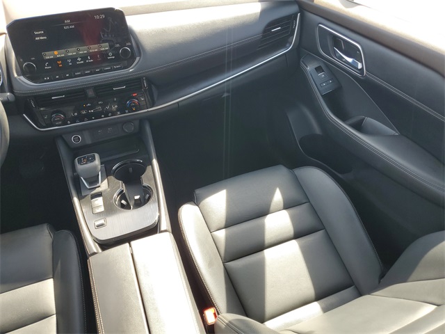 2021 Nissan Rogue SL photo 17
