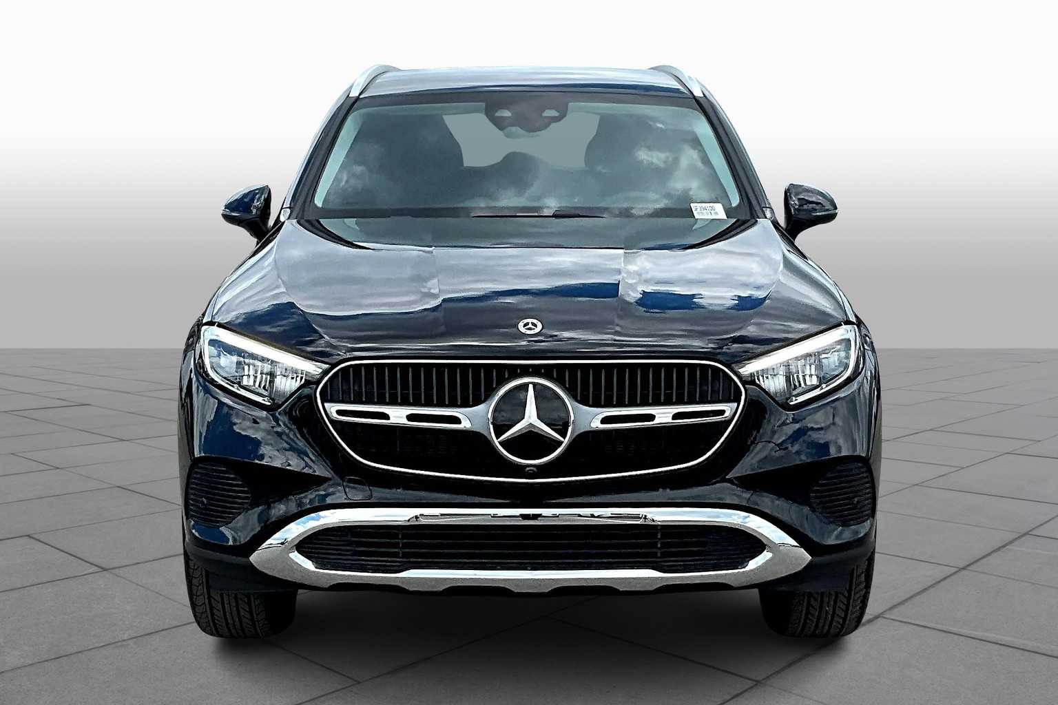 2025 Mercedes Benz GLC 350e 4MATIC photo 2