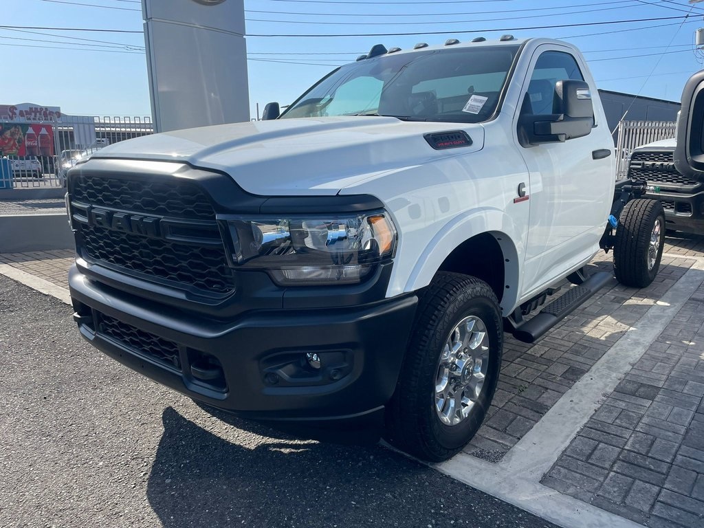 2024 Ram 3500 Tradesman photo 2