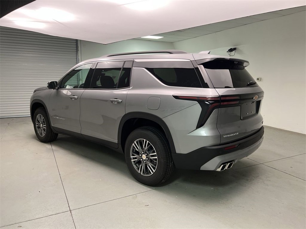 2026 Chevrolet Traverse photo 6