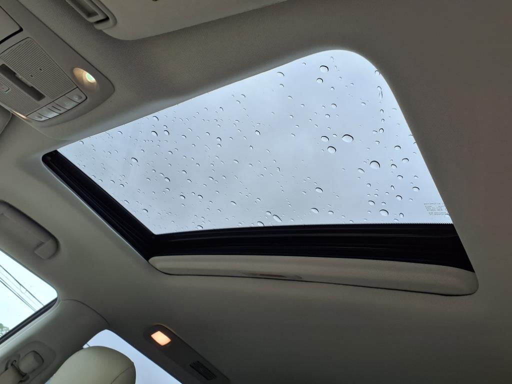 2022 Infiniti QX80 Luxe photo 3