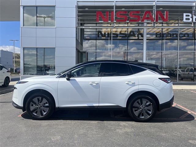 2025 Nissan Murano SL photo 2