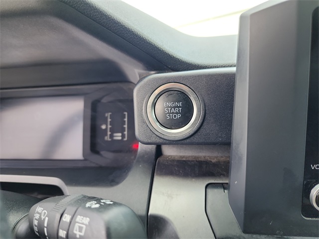 2025 Toyota 4Runner SR5 4WD photo 29