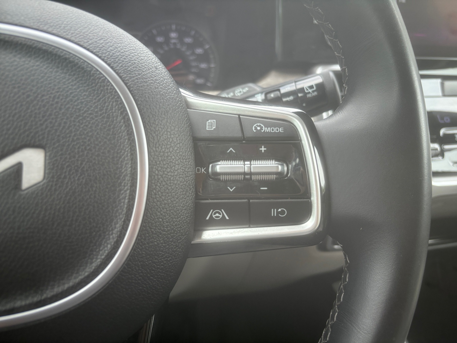 2022 Kia Sorento S photo 20