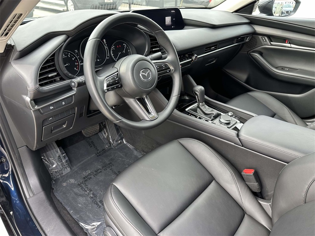 2025 Mazda Mazda3 2.5 Select Sport photo 2