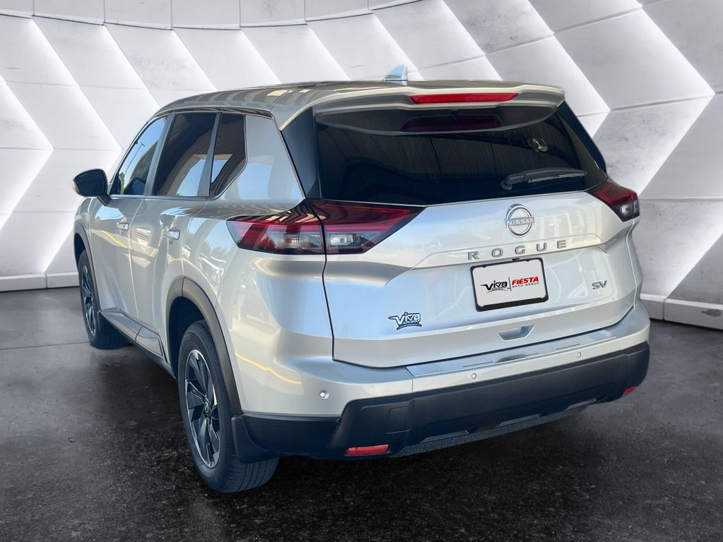 2024 Nissan Rogue SV photo 6