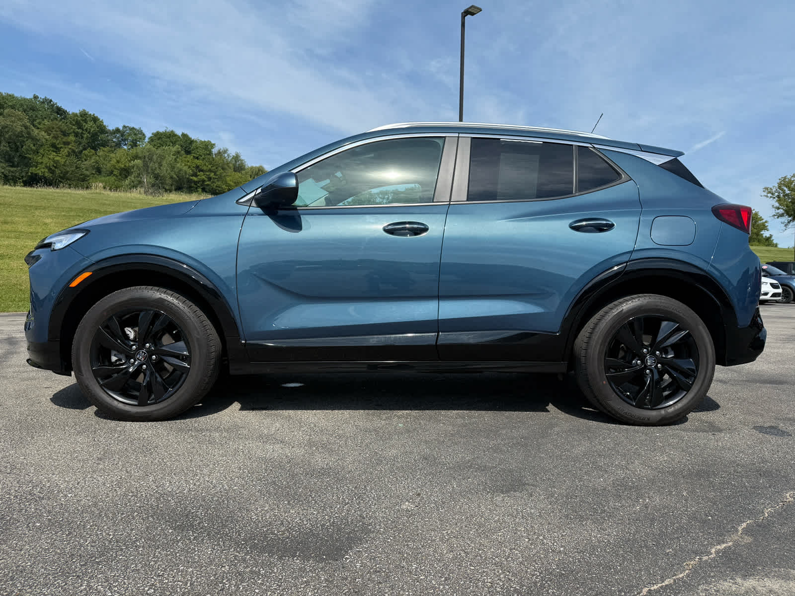 2024 Buick Encore GX Sport Touring photo 2