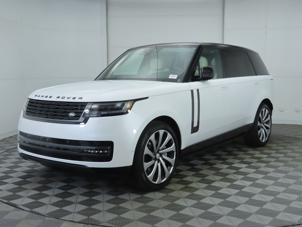 2025 Land Rover Range Rover SE's photo
