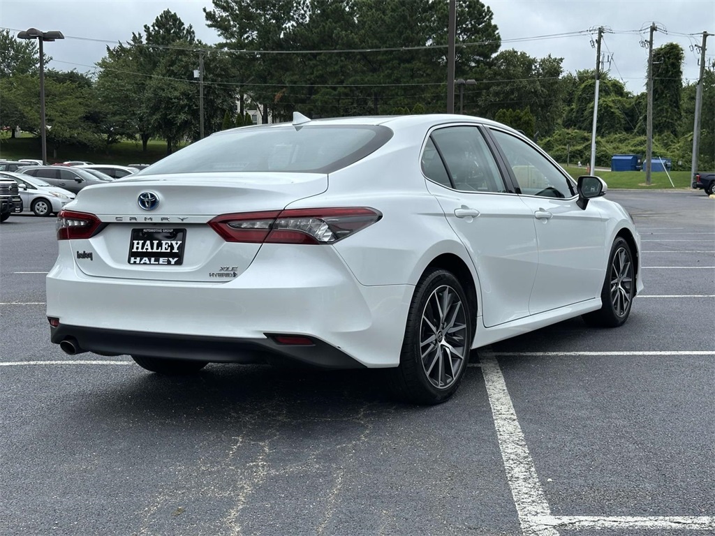 2022 Toyota Camry Hybrid XLE photo 19