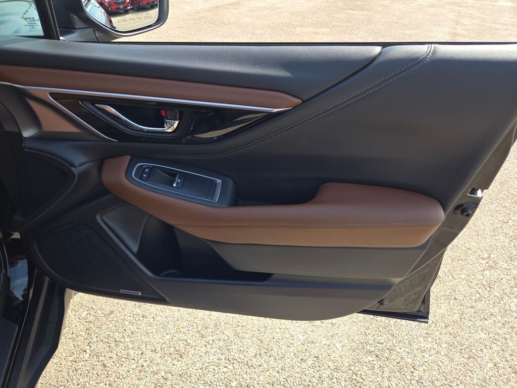 2023 Subaru Outback Touring XT photo 4
