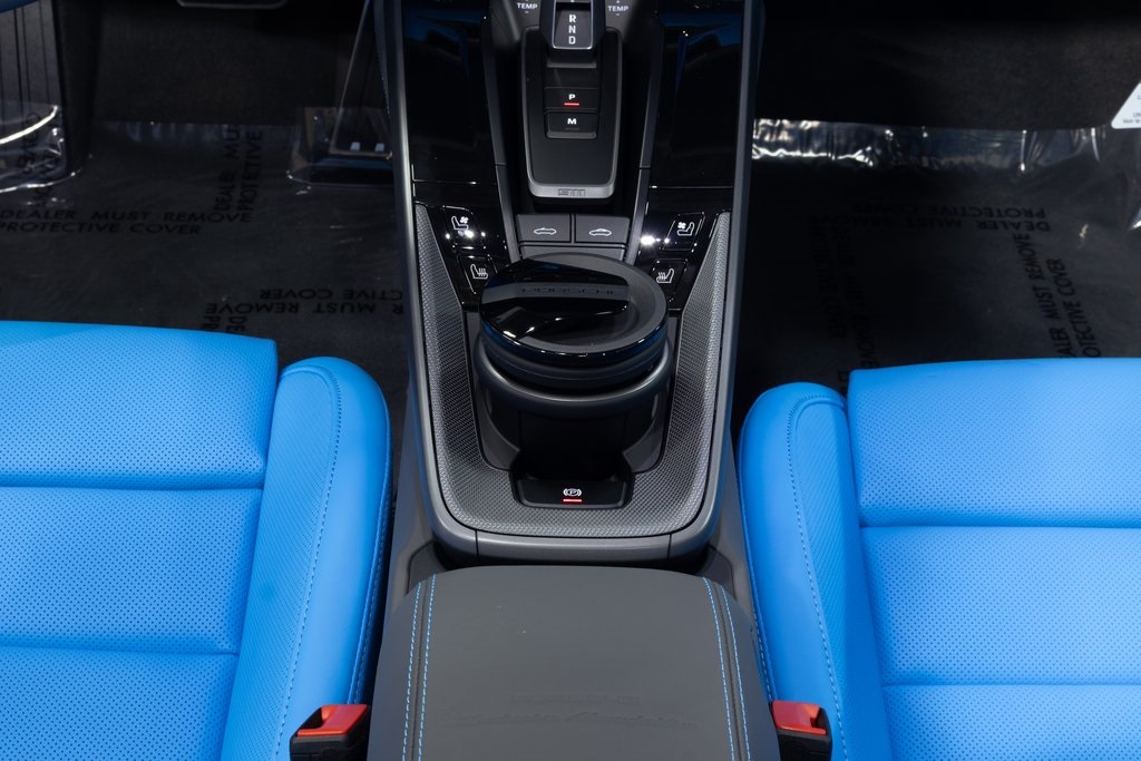 2025 Porsche 911 S photo 16