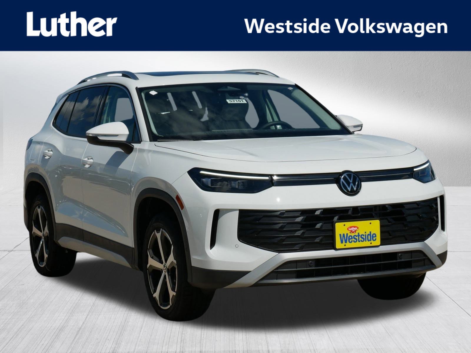 2025 Volkswagen Tiguan SE's photo