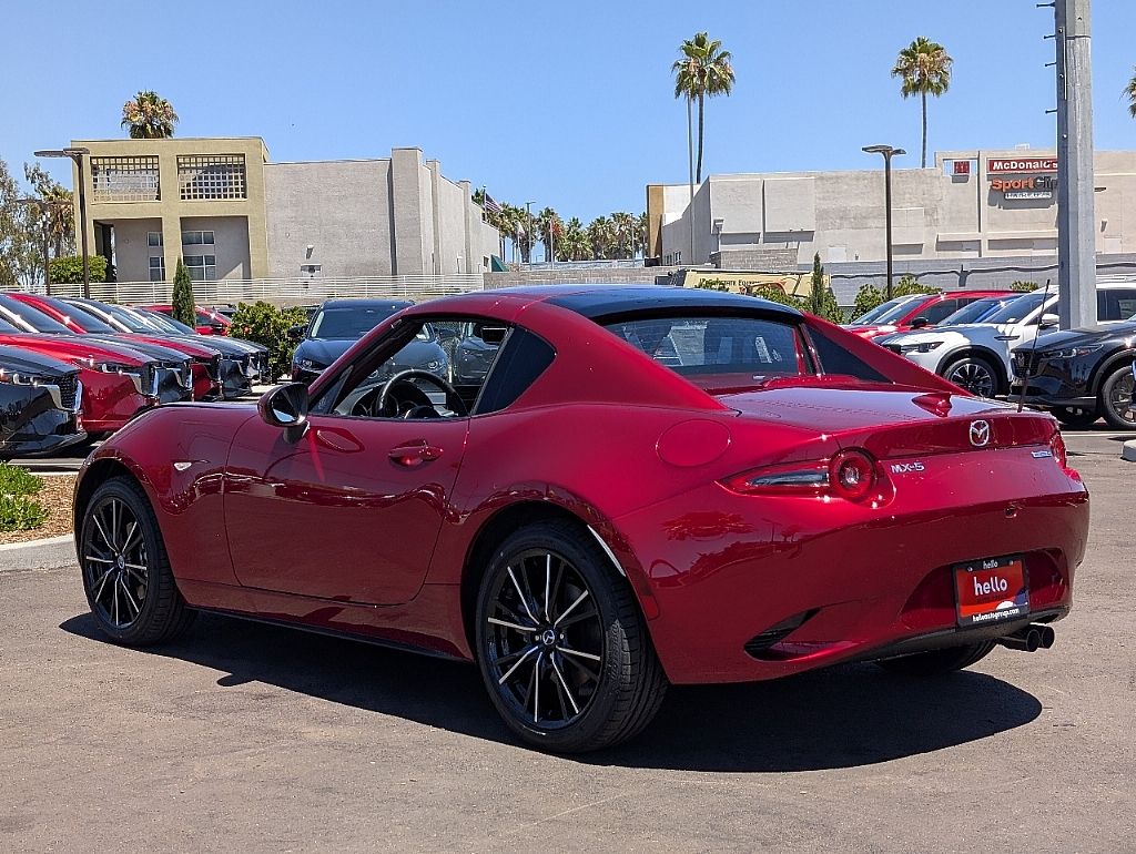 2025 Mazda MX-5 Miata Miata RF Grand Touring photo 9