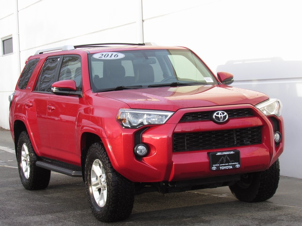 2016 Toyota 4Runner SR5 Premium photo 2