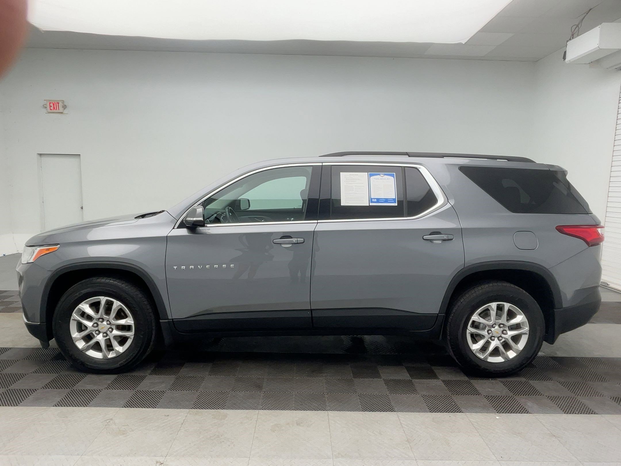 2019 Chevrolet Traverse Cloth photo 2