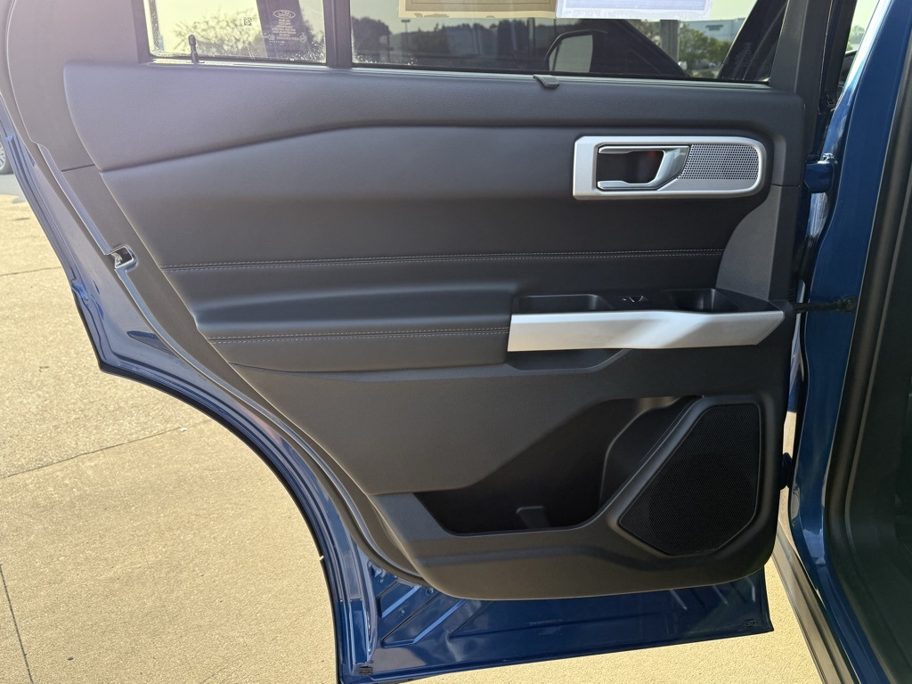 2022 Ford Explorer Limited photo 21
