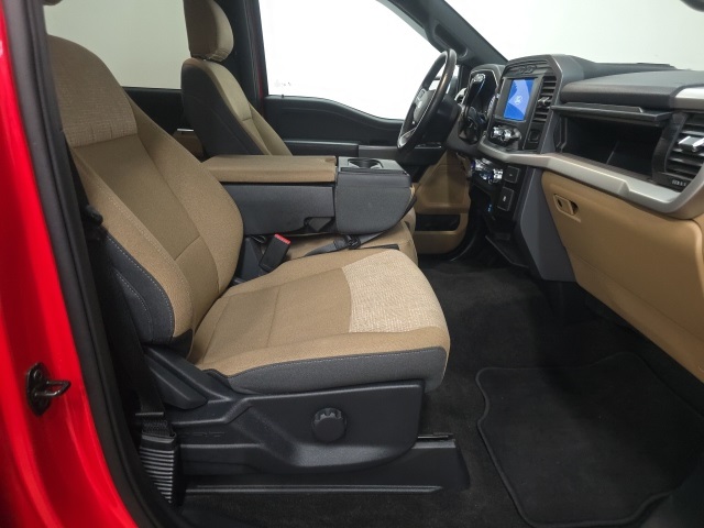 2021 Ford F-150 XLT photo 3