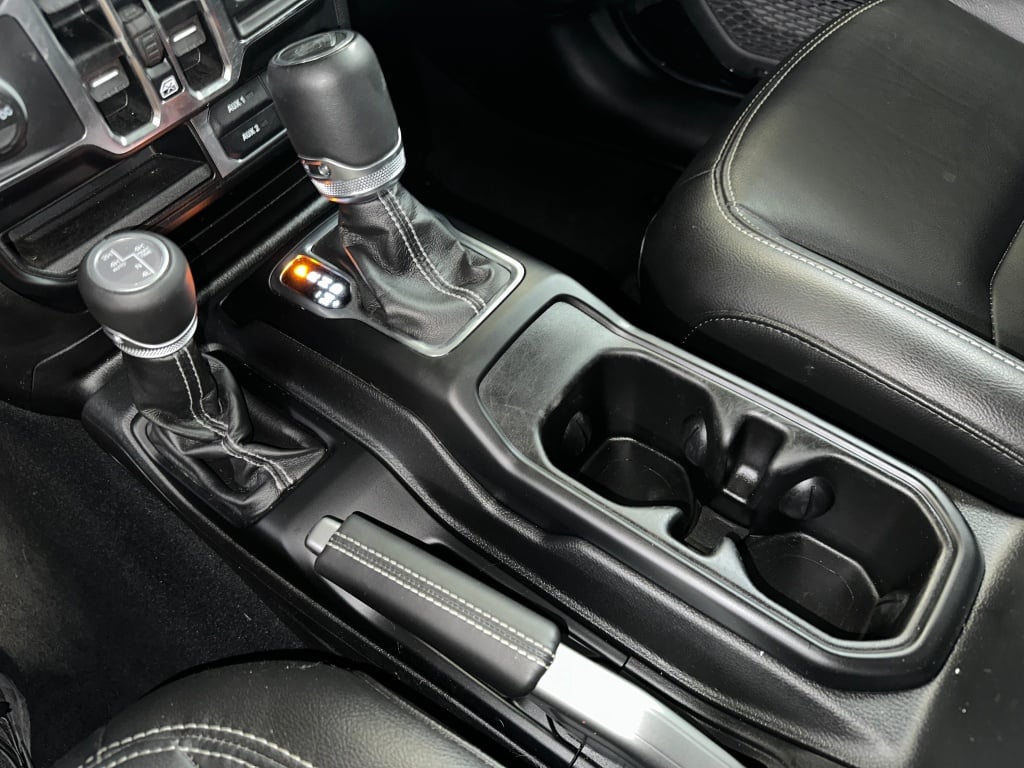 2022 Jeep Wrangler 4xe Unlimited Sahara photo 13