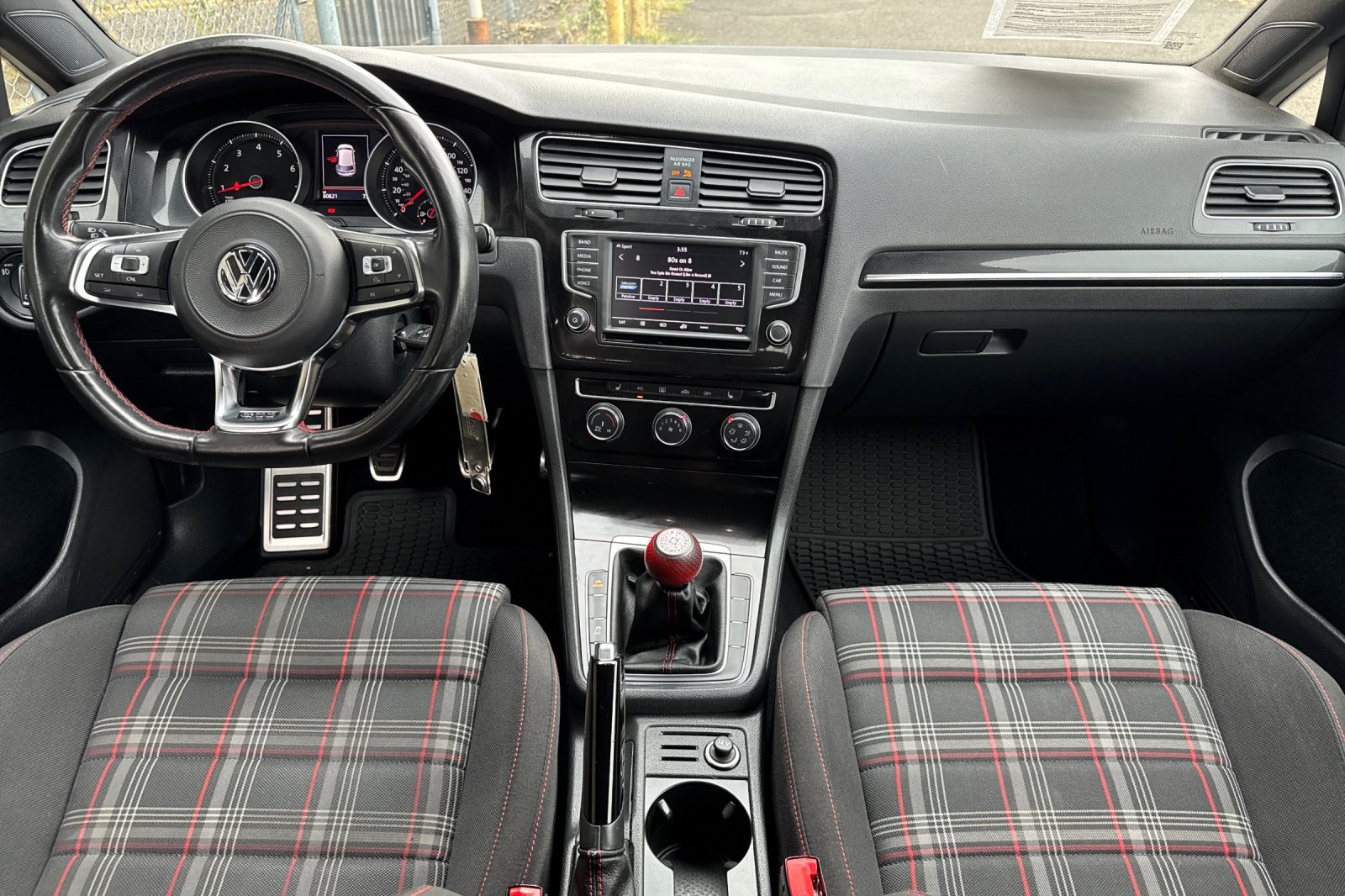 2017 Volkswagen Golf GTI S photo 12
