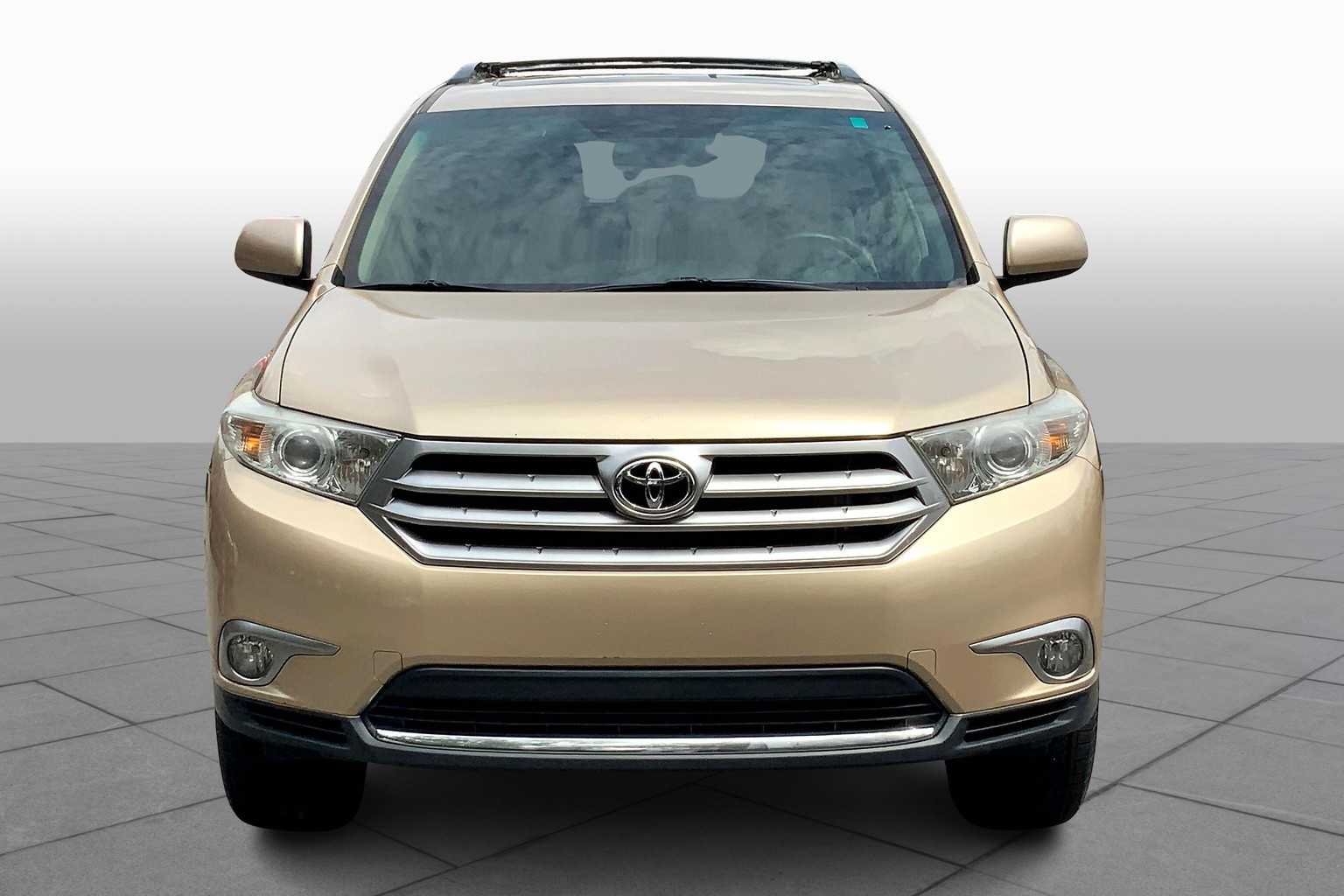 2012 Toyota Highlander SE photo 3