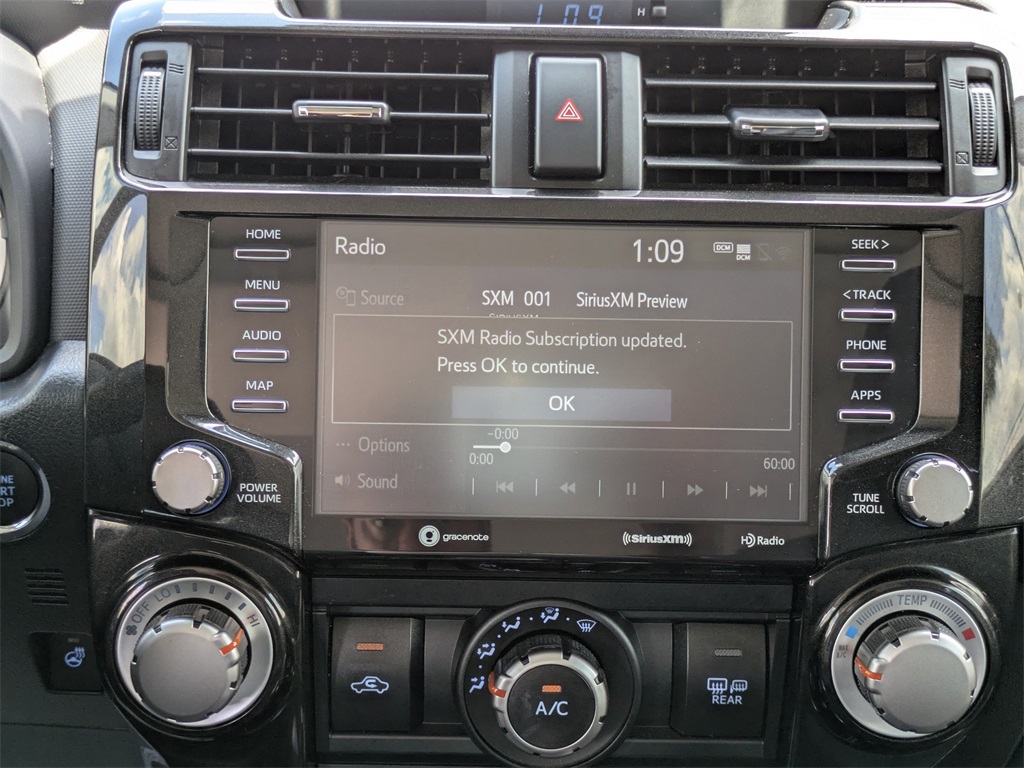 2024 Toyota 4Runner TRD Off-Road Premium photo 17