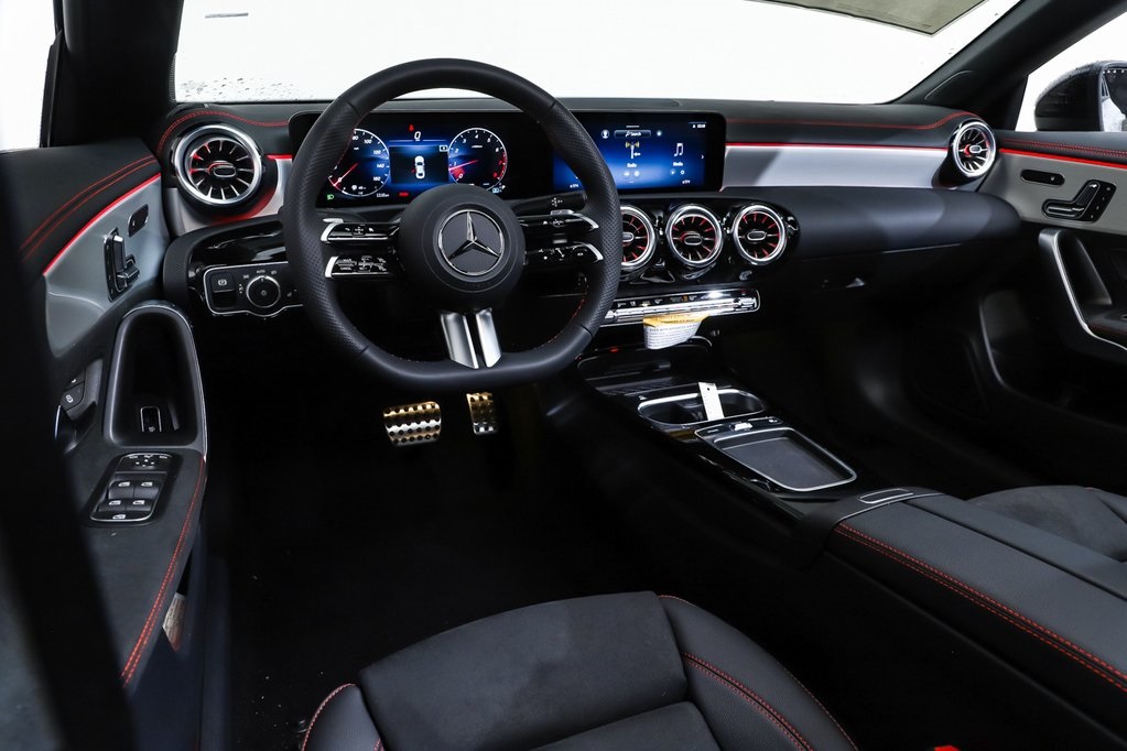 2025 Mercedes Benz CLA 250 4MATIC photo 6