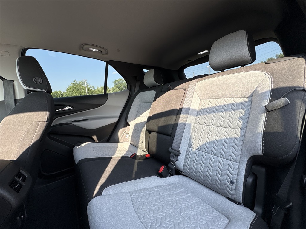 2022 Chevrolet Equinox LT photo 22