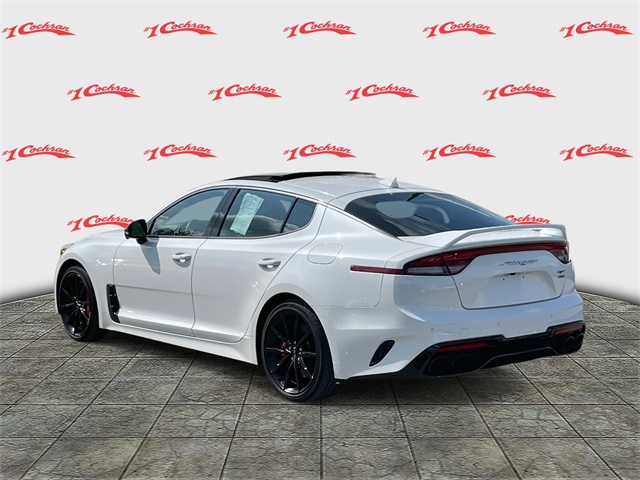 2022 Kia Stinger GT2 photo 5