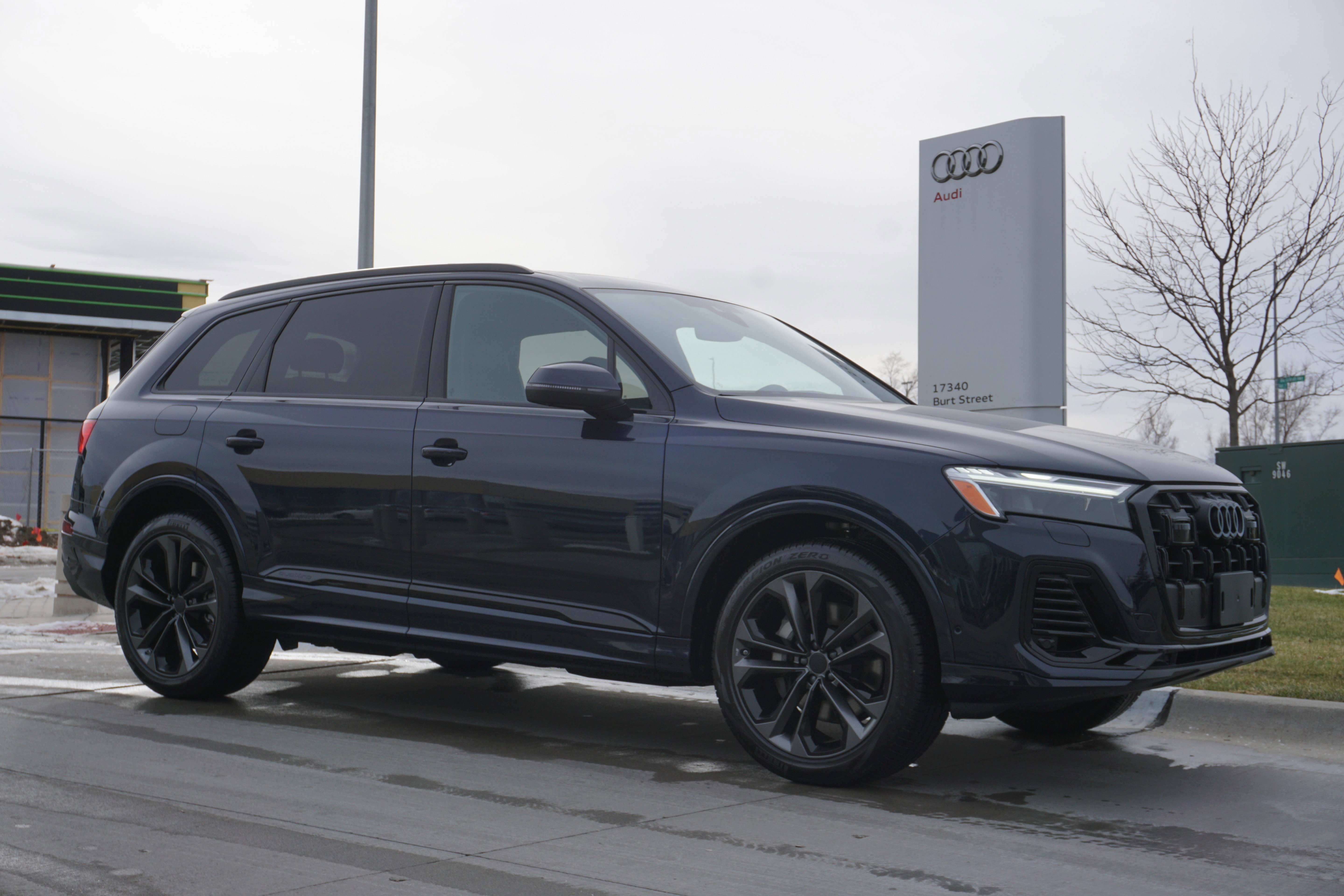 2026 Audi Q7 Premium Plus's photo