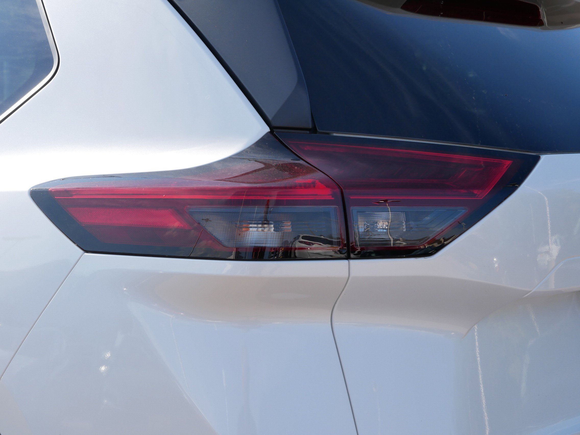 2025 Nissan Rogue SV photo 13