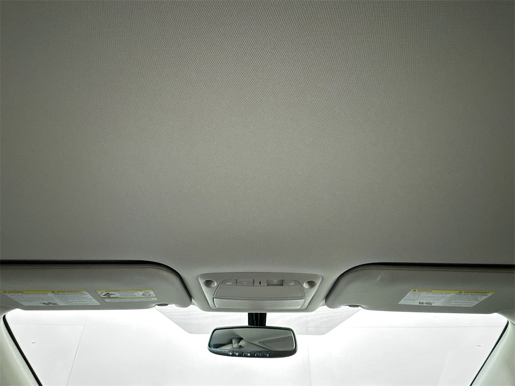2019 Nissan Pathfinder SV photo 15