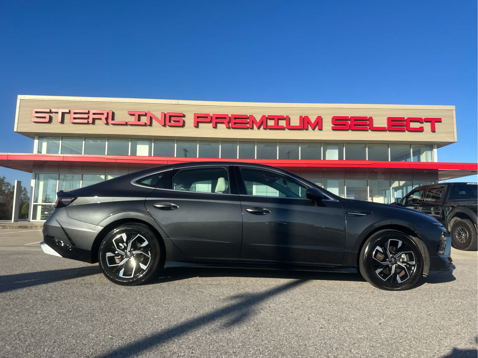 2025 Hyundai Sonata SEL's photo