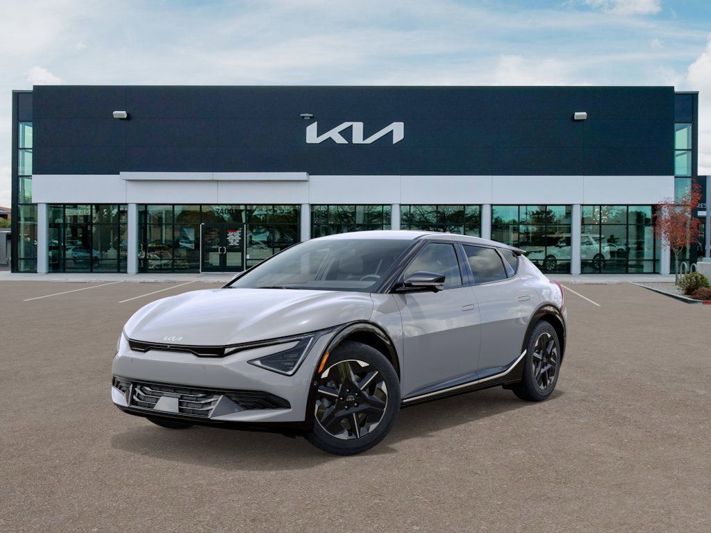 2025 Kia EV6 Wind's photo