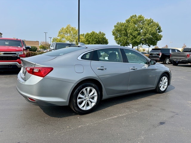 2023 Chevrolet Malibu 1LT photo 3
