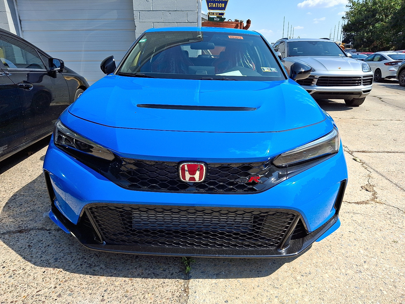 2025 Honda Civic Type R photo 2