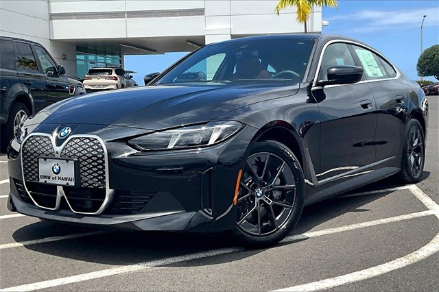 2025 BMW i4