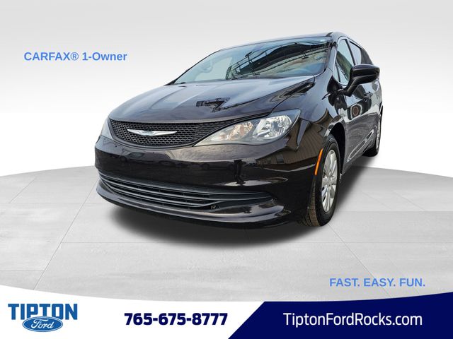 2018 Chrysler Pacifica L's photo