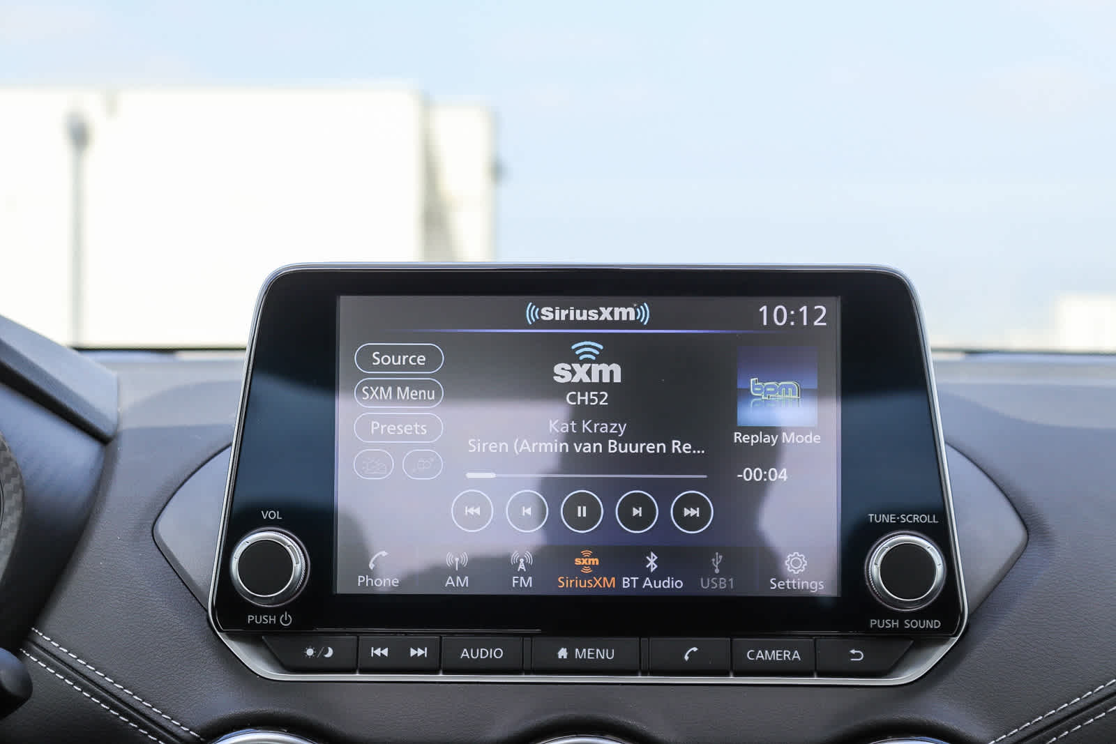 2025 Nissan Sentra SV photo 4