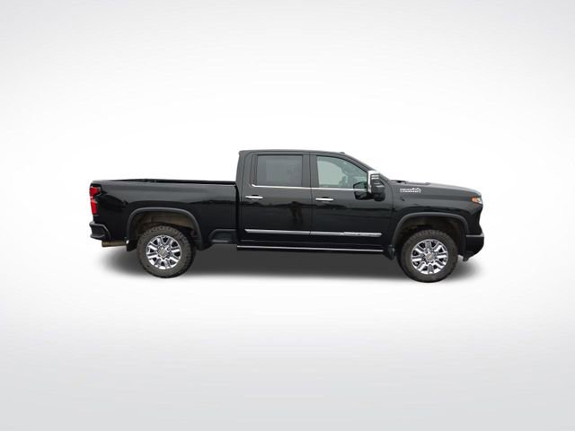 2024 Chevrolet Silverado 3500HD High Country photo 6